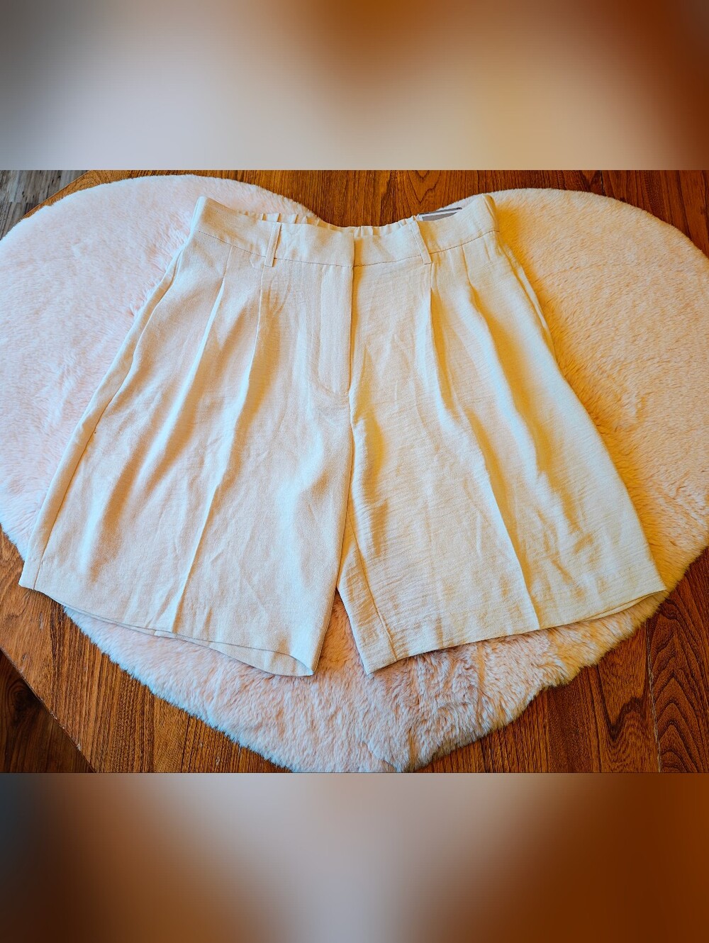 BNWT Autres Filles Pleated Bermuda Shorts